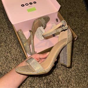 NEW NIB size 9 Silver Chunky Heels Charlotte Russe